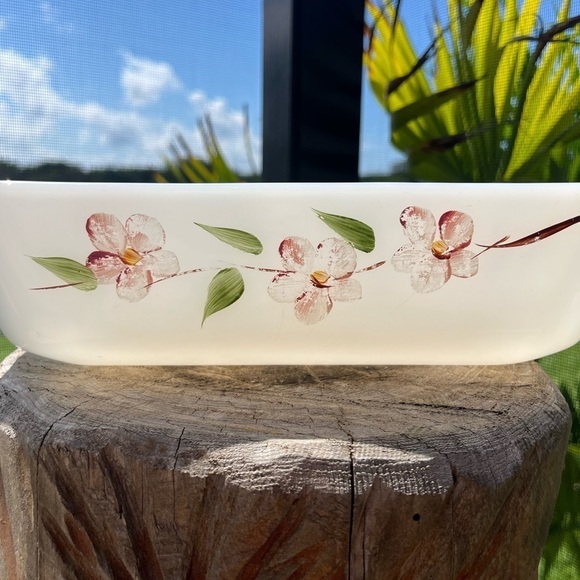 Vintage Fire-King Ovenware Dogwood Pattern Baking Dish/Loaf Pan 8.75" x 5.25" - Picture 3 of 11